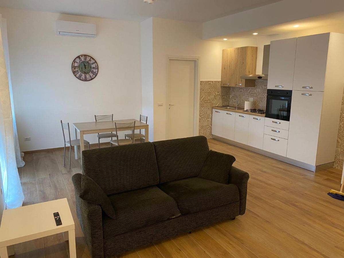 Appartement Viriamo House Roma à Acilia Extérieur photo