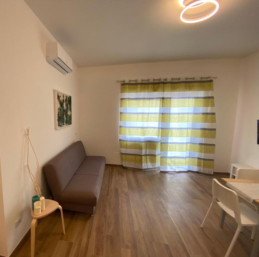Appartement Viriamo House Roma à Acilia Extérieur photo