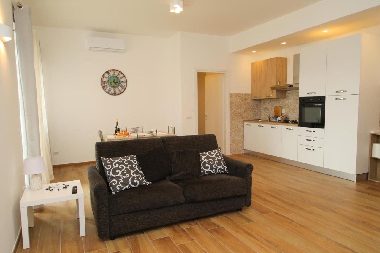 Appartement Viriamo House Roma à Acilia Extérieur photo