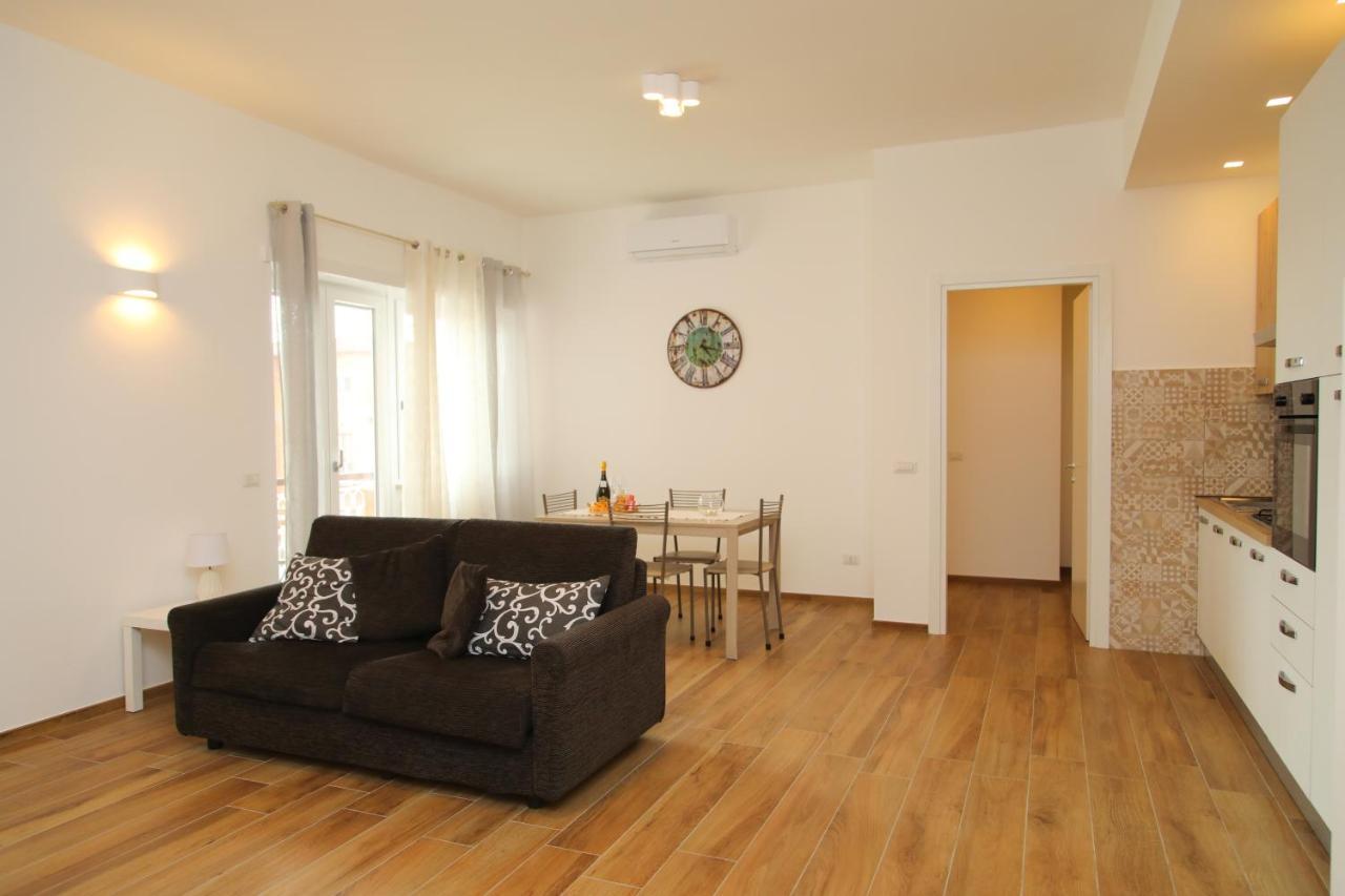 Appartement Viriamo House Roma à Acilia Extérieur photo